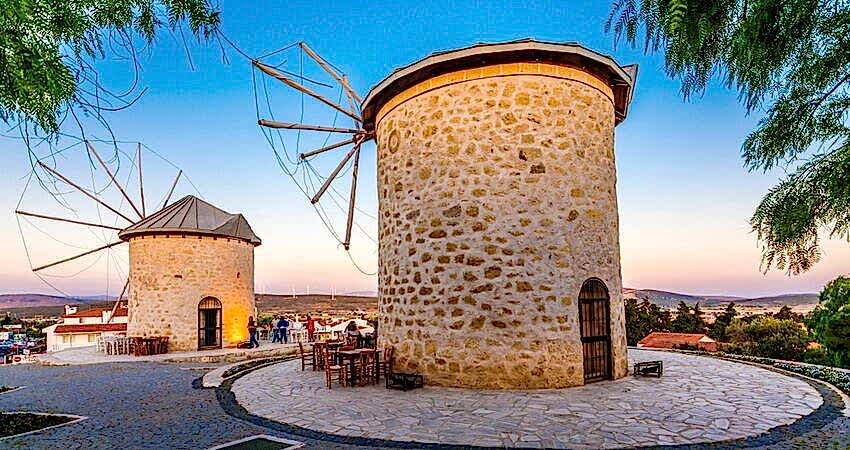 Alaçatı Çeşme Sığacık Şirince Efes Turu